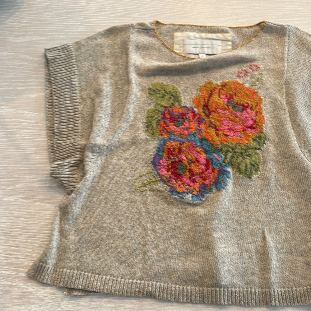 Anthropologie Gray and Pink Crew Neck Sweater with Floral Design